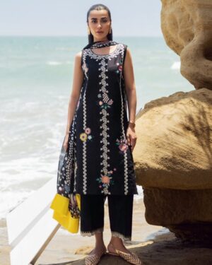 SD01 Siraa by Sadaf Fawad Khan