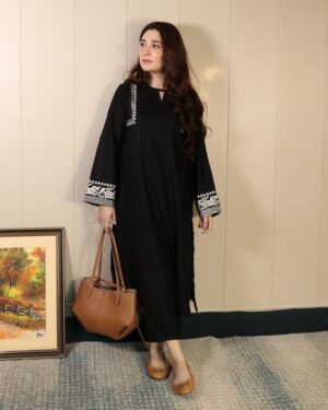 TR01
Tiraz Black Embroidered Co-ord Set