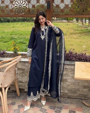 TR02
Tiraz Fully Embroidered Navy Blue 3 piece