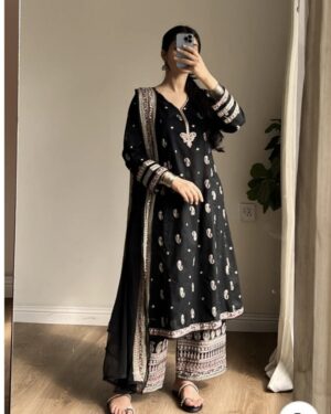 MN06 3Pc Embroidered Ready-to-wear Suit.