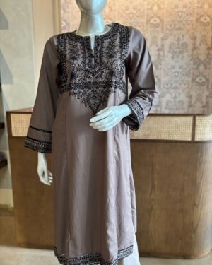 SL5 Sapphire Embroidered Long Top