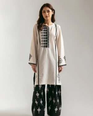 *ET36 Ethnc 2Pc Stitched Embroidered Suit.