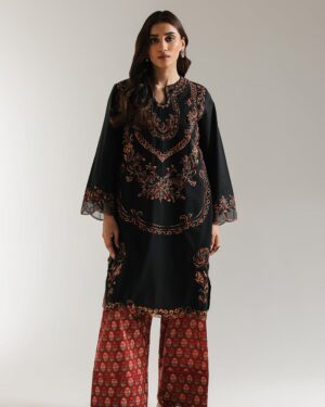 *ET57 Ethnc 2Pc Stitched Embroidered Suit.