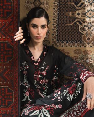 *ET68 Ethnc 2Pc Stitched Embroidered Suit.