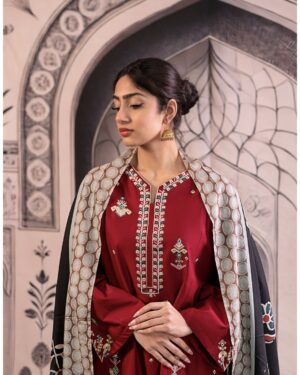 UG1 3Pc Stitched Embroidered Lawn Suit